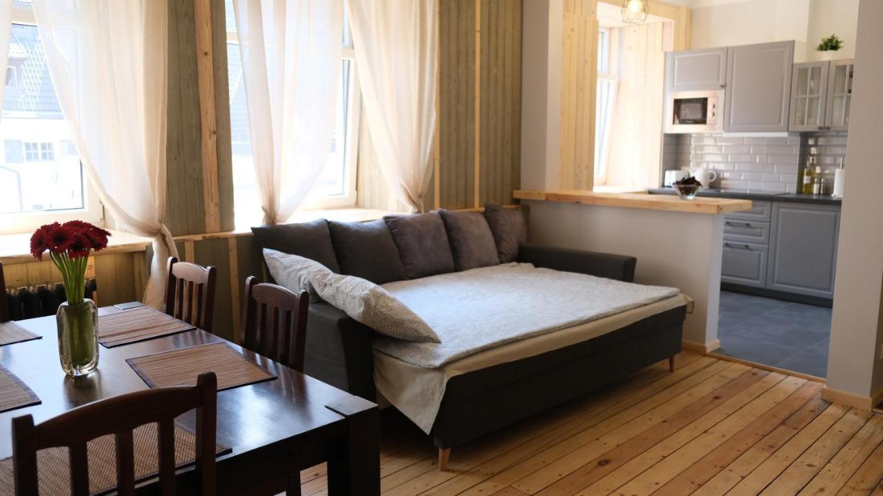 Historic Apartment With Wooden Floors In The Hearth Of Old-Town Riga Esterno foto